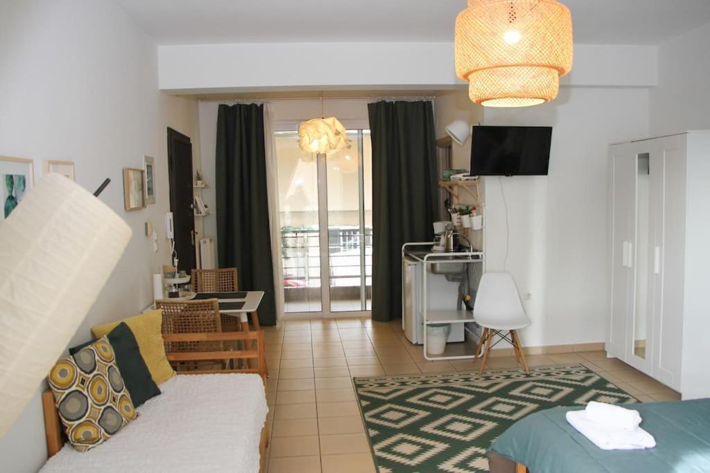 Comfy City Hideaway Каламата Экстерьер фото